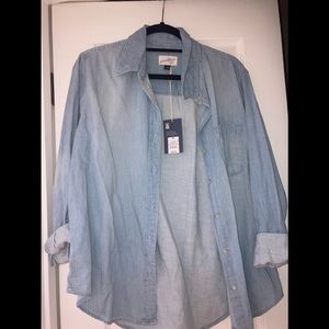Universal thread denim button down top size M